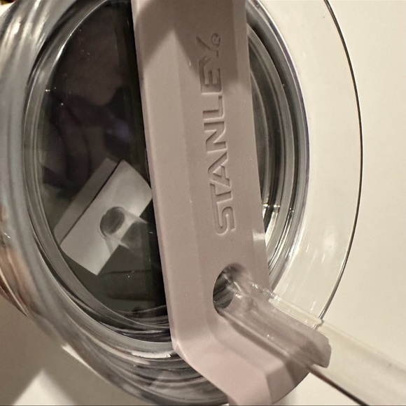 Stanley | Tumbler | Adventure Quencher Reusable Travel Tumbler 30oz | Ab… - Picture 4 of 9